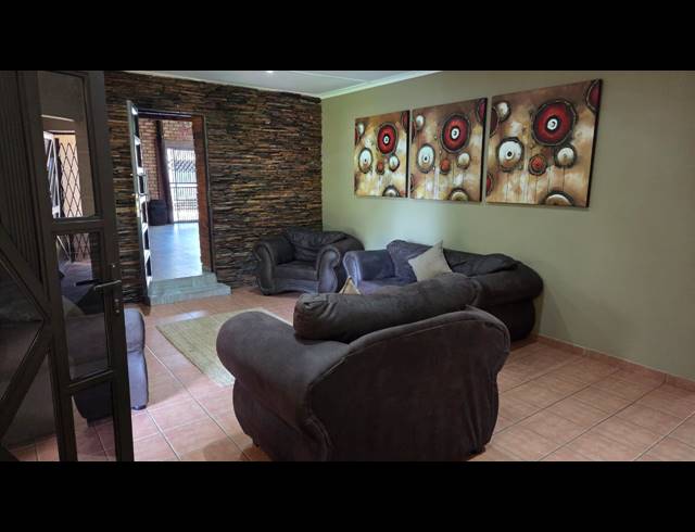 3 BEDROOM FREEHOLD FOR SALE IN PROTEA PARK